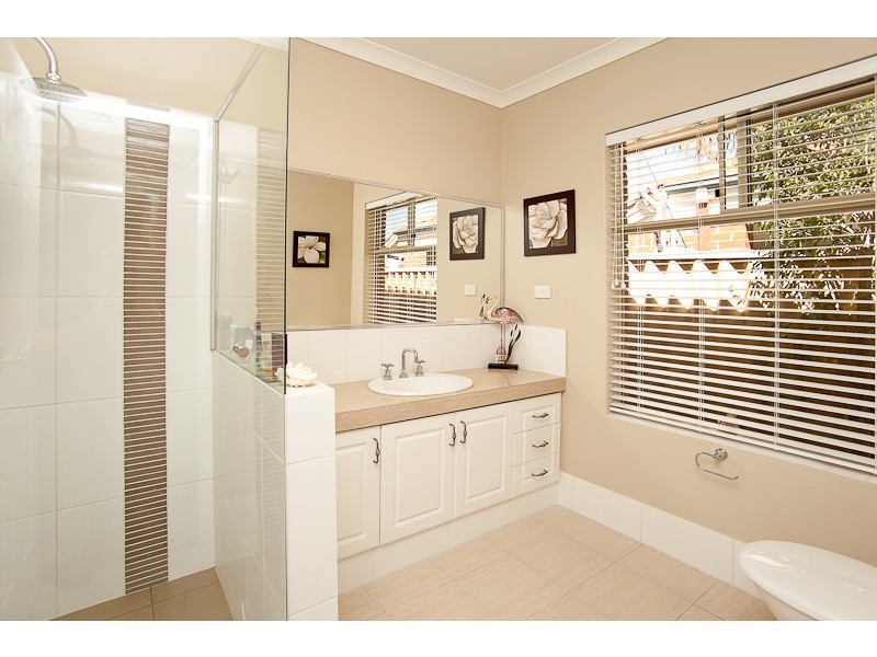 12 Caspian Pass, Iluka WA 6028