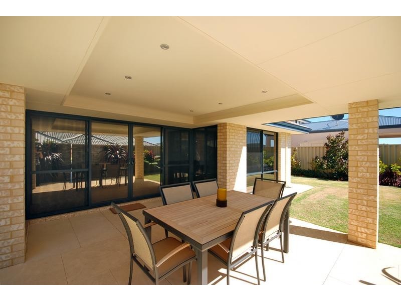 22 Barmouth Loop, Butler WA 6036