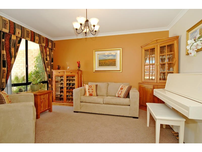 6 Bowen Lane, Mindarie WA 6030