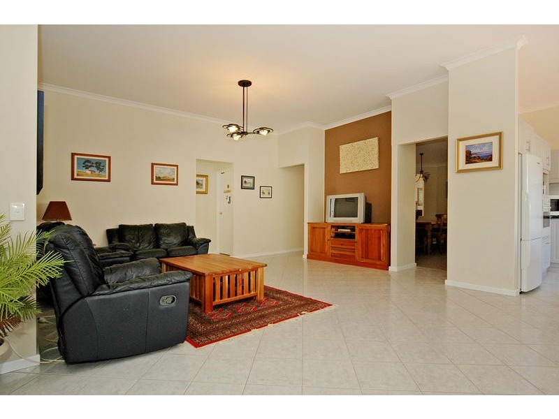 6 Bowen Lane, Mindarie WA 6030