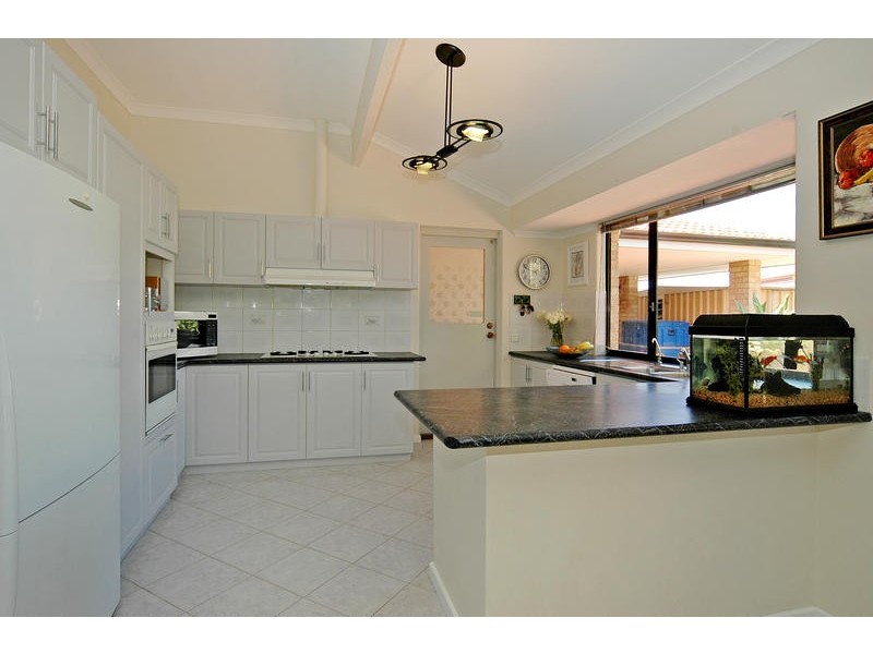 6 Bowen Lane, Mindarie WA 6030