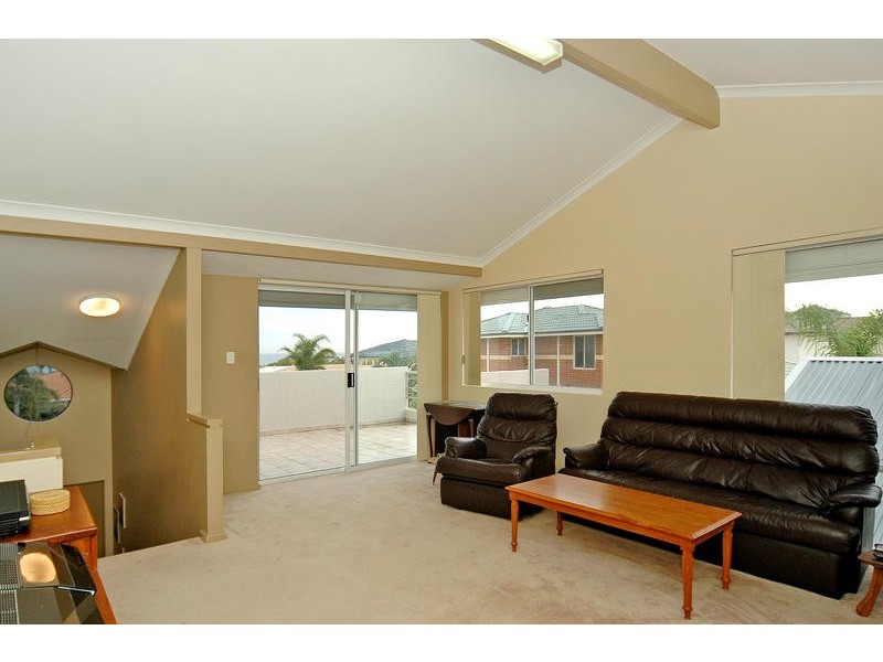 5 Chalmers Court, Mindarie WA 6030