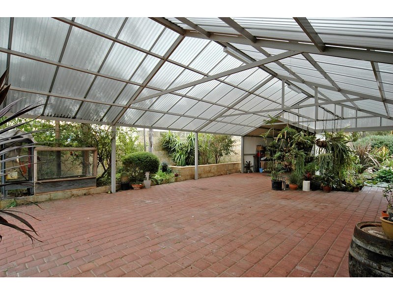 5 Chalmers Court, Mindarie WA 6030