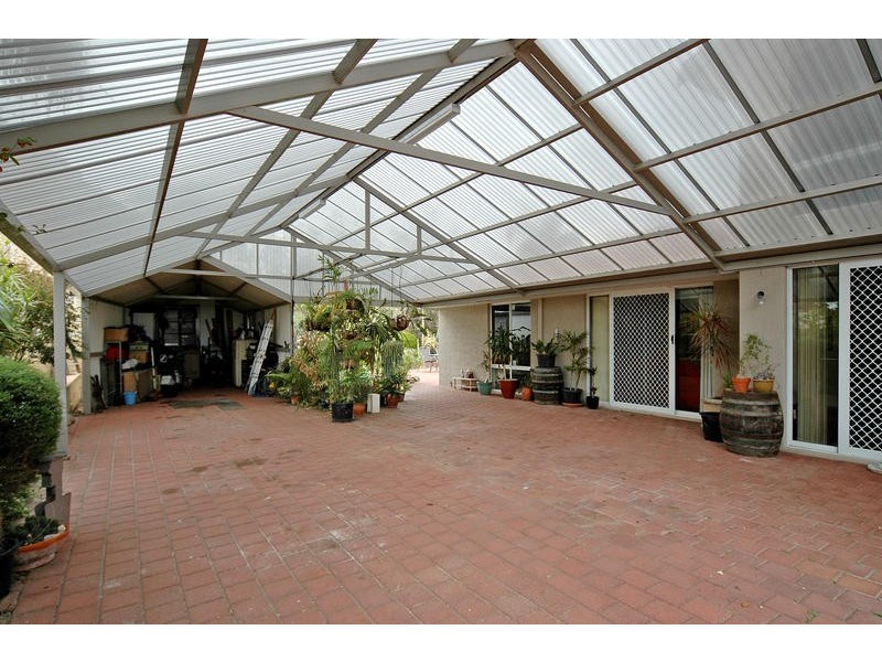 5 Chalmers Court, Mindarie WA 6030