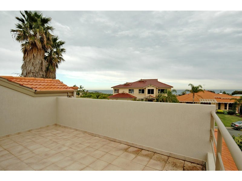 5 Chalmers Court, Mindarie WA 6030