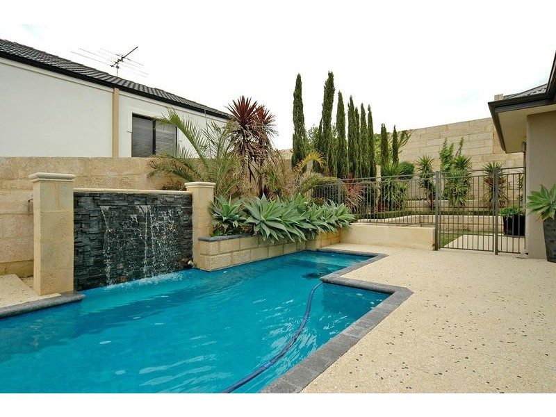 42 Seaham Way, Mindarie WA 6030