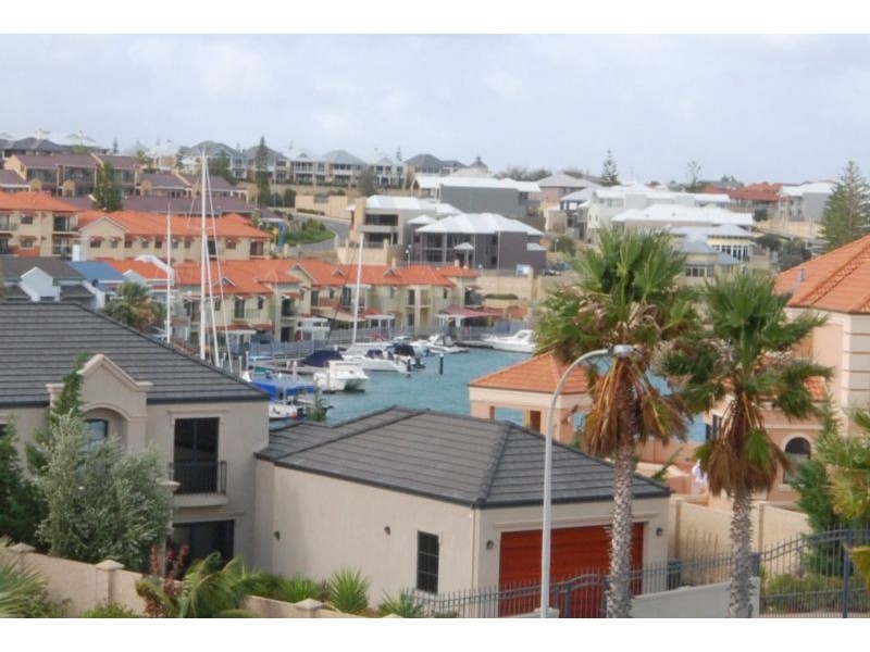 30A Clarecastle Retreat, Mindarie WA 6030