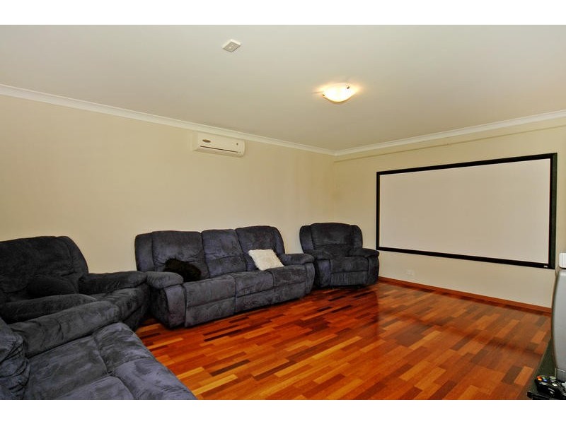 22 Bantry Bend, Mindarie WA 6030