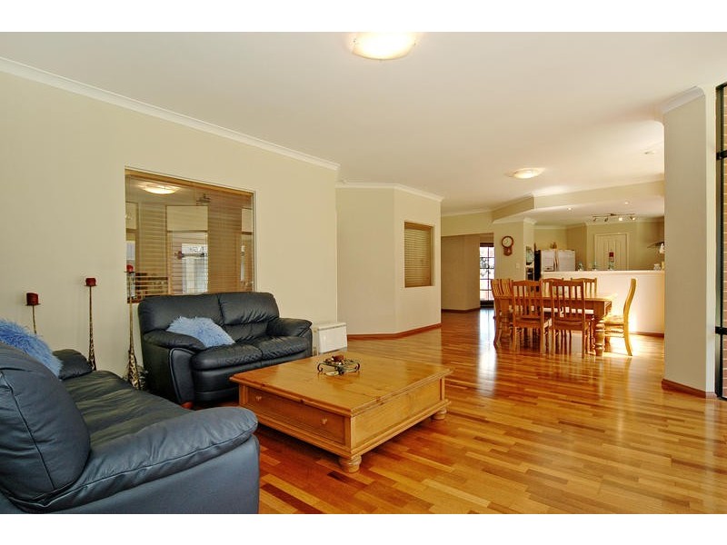 22 Bantry Bend, Mindarie WA 6030