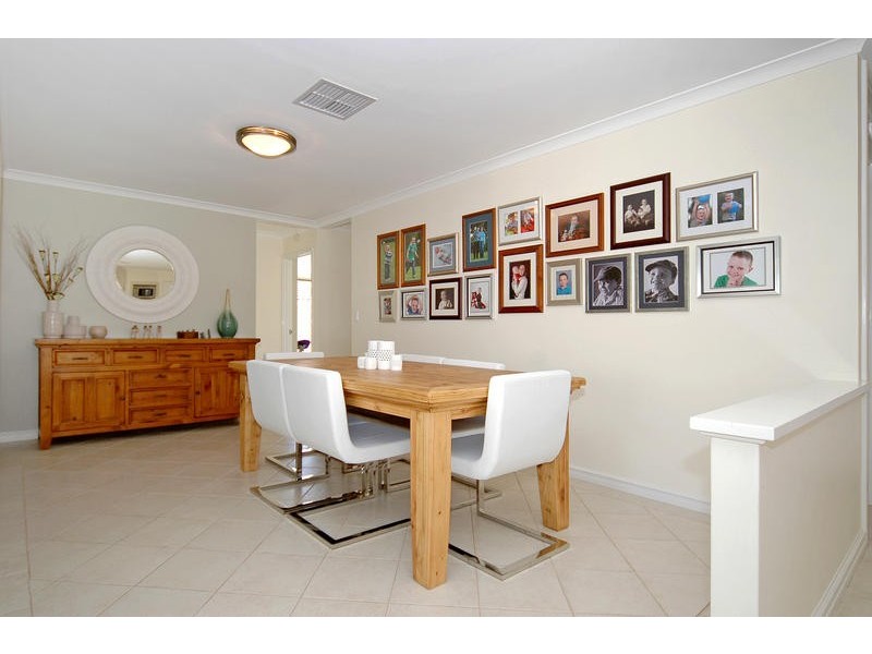 27 Rothesay Heights, Mindarie WA 6030