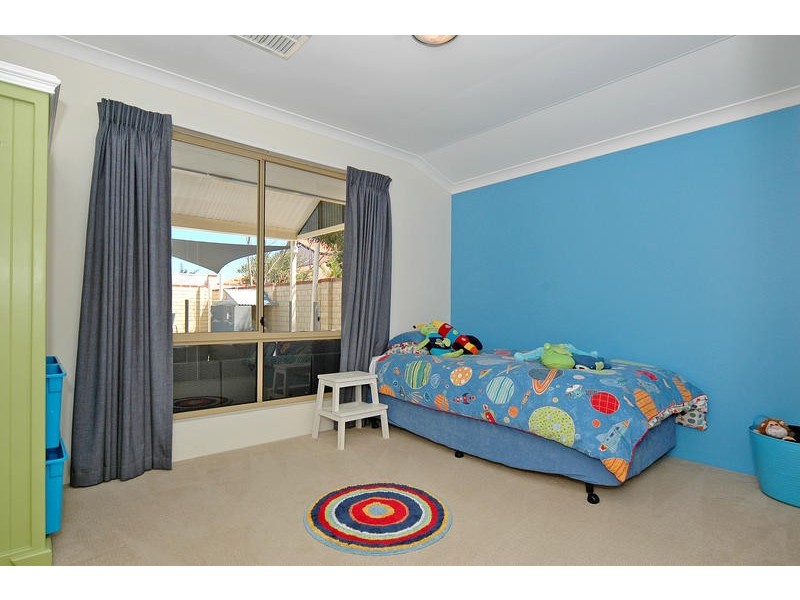 27 Rothesay Heights, Mindarie WA 6030