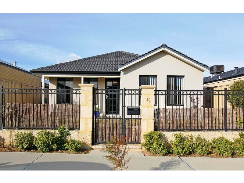 16 Knighton Way, Butler WA 6036