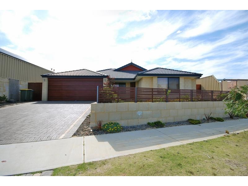 11 Feakle Bend, Ridgewood WA 6030