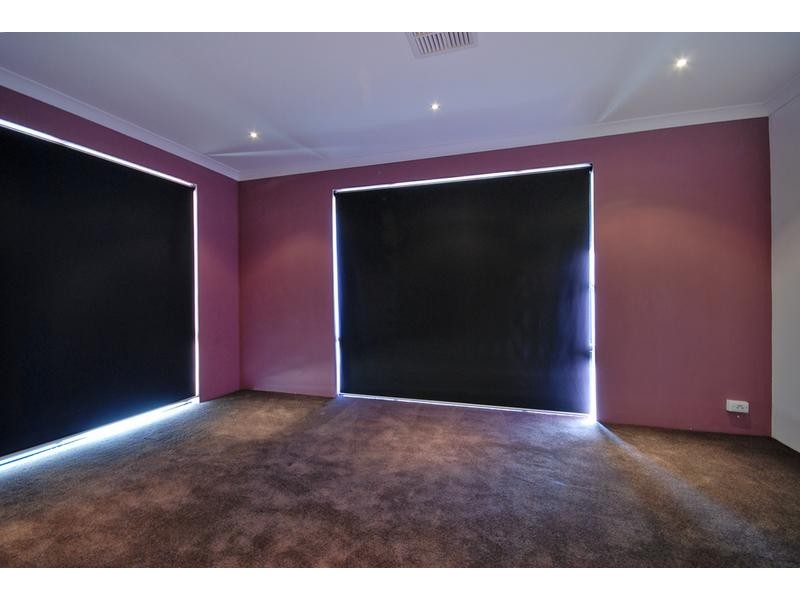 11 Feakle Bend, Ridgewood WA 6030