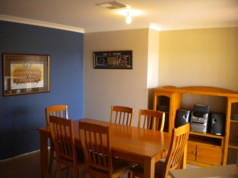 18 Dentata Street, Banksia Grove WA 6031