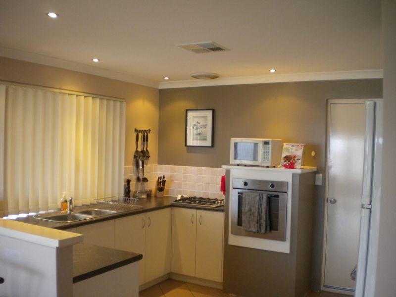 18 Dentata Street, Banksia Grove WA 6031