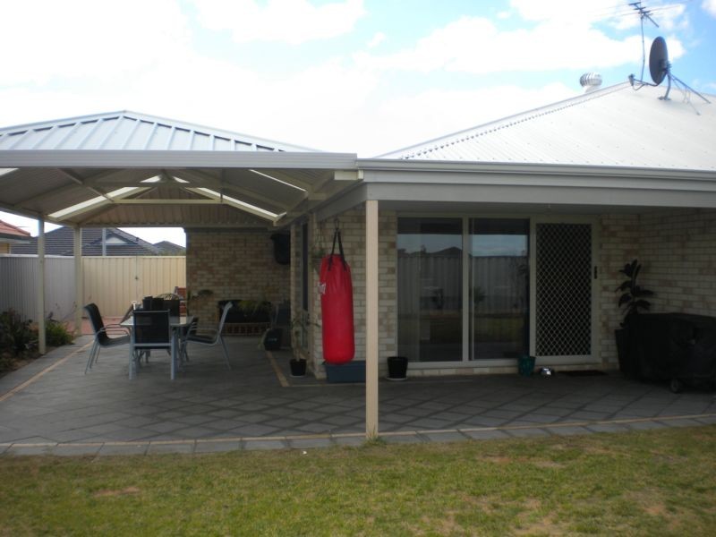 18 Dentata Street, Banksia Grove WA 6031