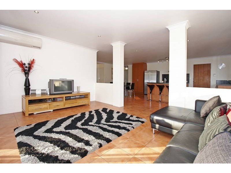 30 Pembury Way, Butler WA 6036