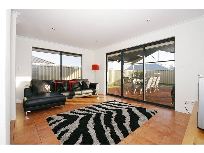 30 Pembury Way, Butler WA 6036