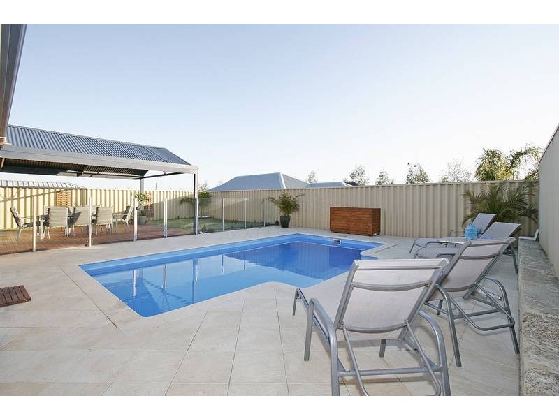 30 Pembury Way, Butler WA 6036