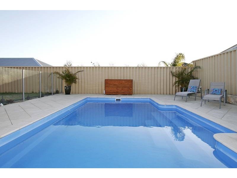 30 Pembury Way, Butler WA 6036