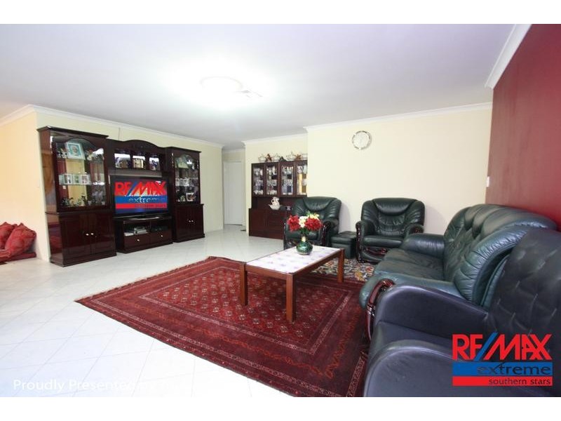 61 Daly Circle, Langford WA 6147