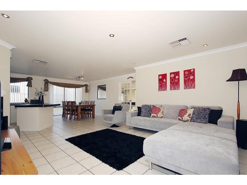 21 Tetbury Road, Butler WA 6036