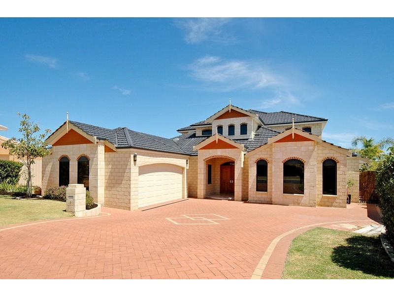 6 Selby Court, Mindarie WA 6030