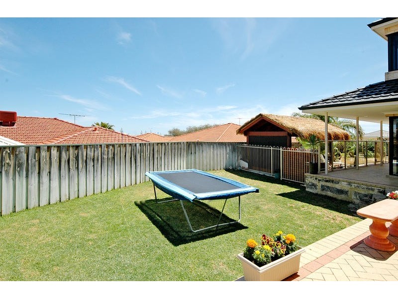 6 Selby Court, Mindarie WA 6030