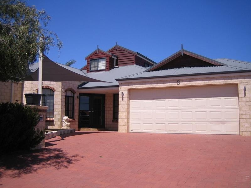 9 Dartmouth Circle, Quinns Rocks WA 6030
