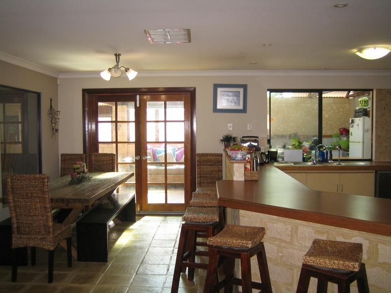 9 Dartmouth Circle, Quinns Rocks WA 6030