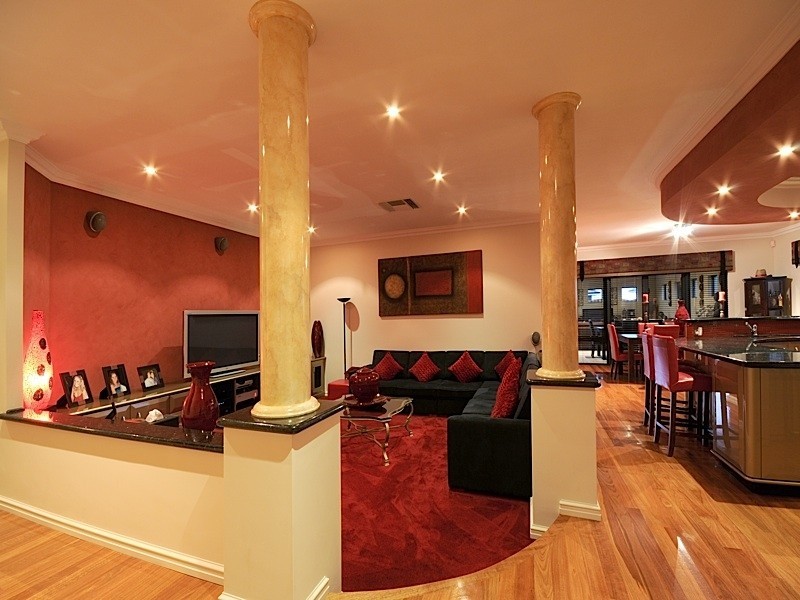 11 Canarias Way, Hillarys WA 6025