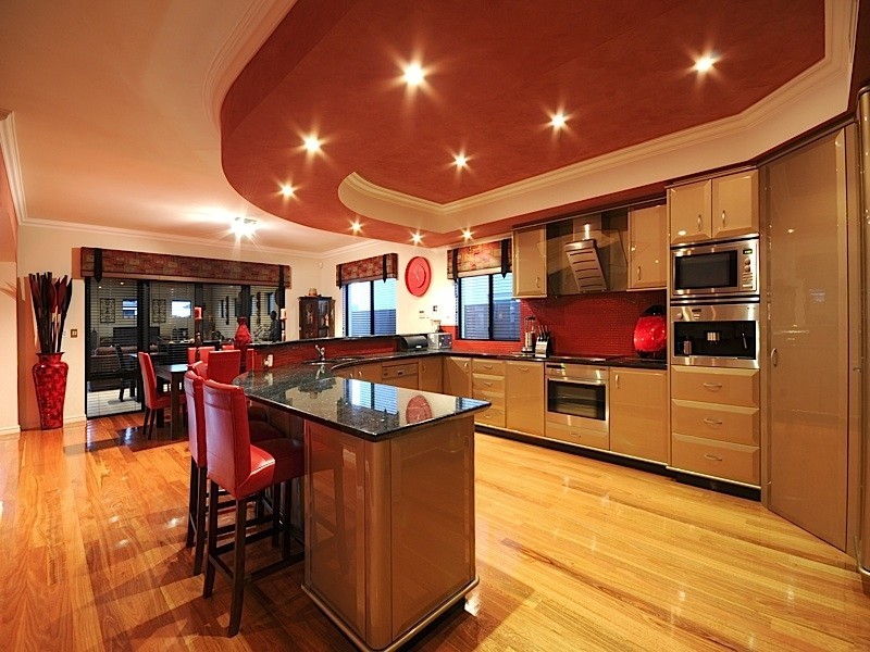 11 Canarias Way, Hillarys WA 6025