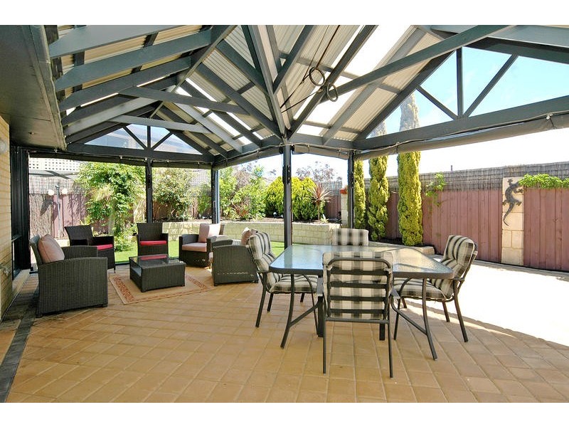 5 Peel Way, Mindarie WA 6030