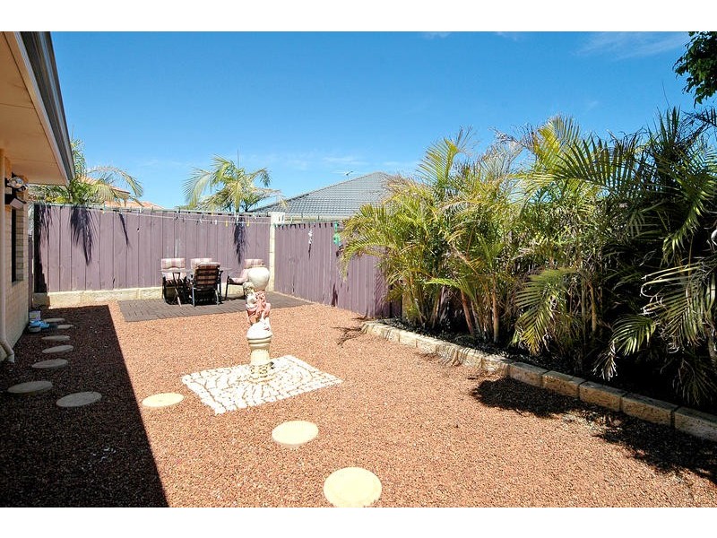 5 Peel Way, Mindarie WA 6030