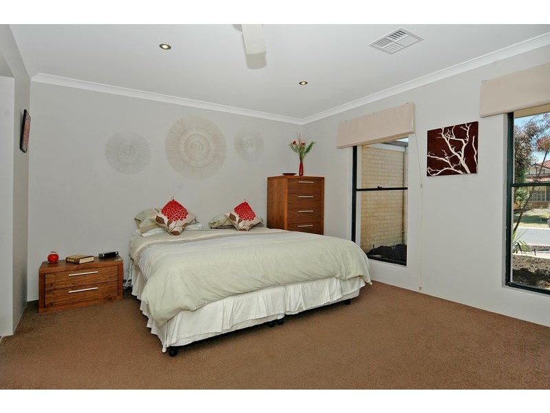 5 Peel Way, Mindarie WA 6030