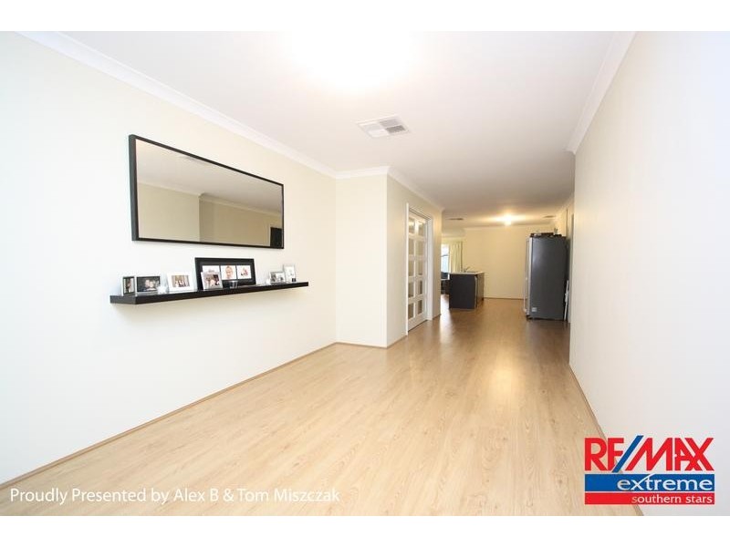 13 Retchford Way, Queens Park WA 6107