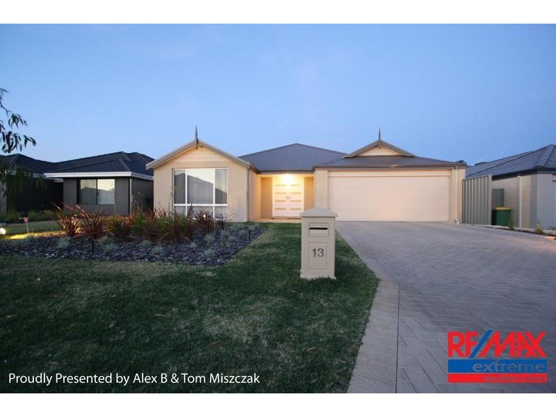 13 Retchford Way, Queens Park WA 6107