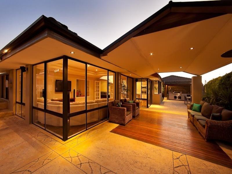 11 Fairmont Place, Currambine WA 6028