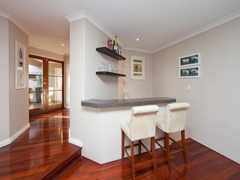 11 Fairmont Place, Currambine WA 6028