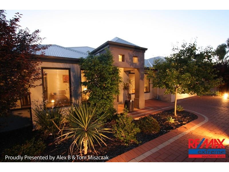 5/211 Treasure Road, Queens Park WA 6107