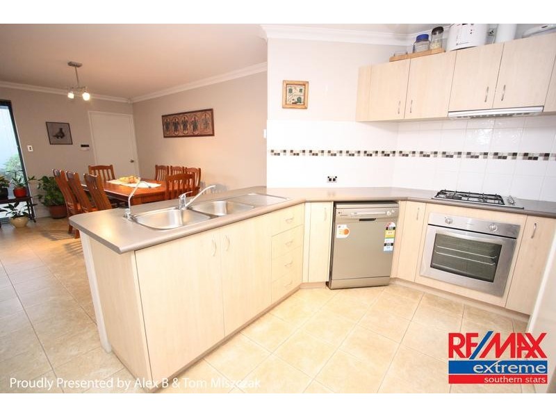 5/211 Treasure Road, Queens Park WA 6107