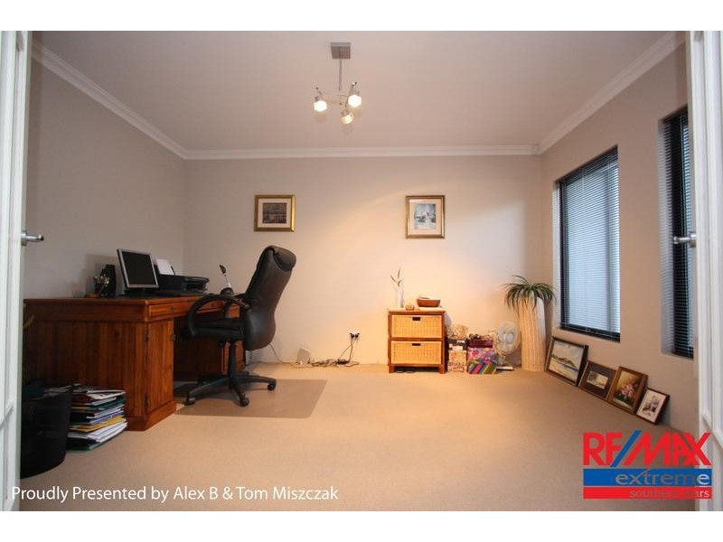 5/211 Treasure Road, Queens Park WA 6107