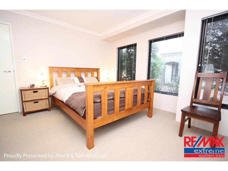 5/211 Treasure Road, Queens Park WA 6107