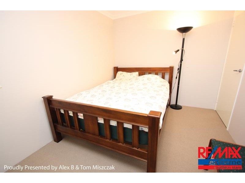 5/211 Treasure Road, Queens Park WA 6107