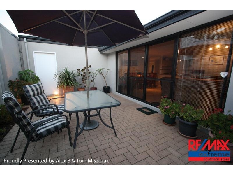 5/211 Treasure Road, Queens Park WA 6107