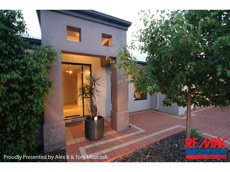 5/211 Treasure Road, Queens Park WA 6107