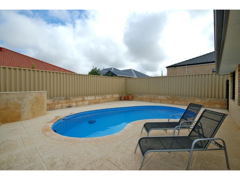 61 Benenden Avenue, Butler WA 6036