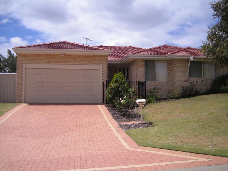 4 MacAlpine Retreat, Kinross WA 6028