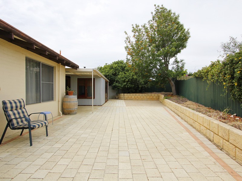 6 Cove Court, Beldon WA 6027